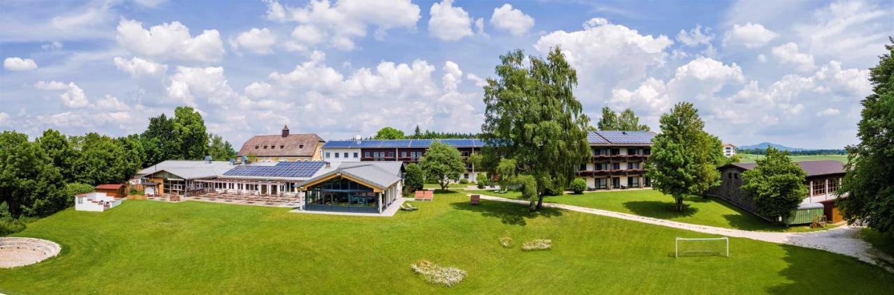 Haus Chiemgau - Kolping-Familienhotel Teisendorf Exterior photo